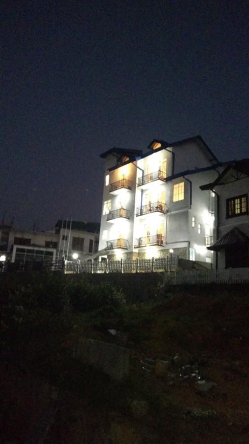 Regal Rose Luxury Holiday Apartments Nuwara Eliya Buitenkant foto