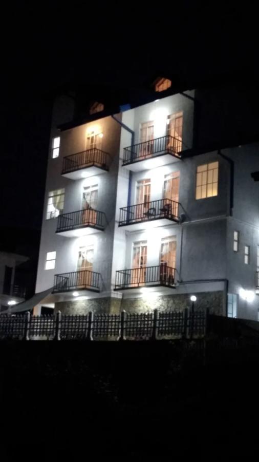Regal Rose Luxury Holiday Apartments Nuwara Eliya Buitenkant foto